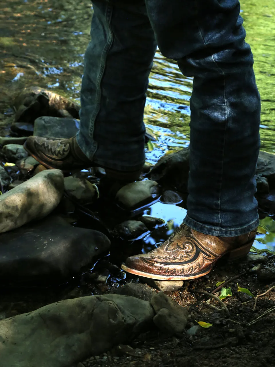 C4075 - MEN'S BLACK INLAY EMBROIDERY TRIAD SNIP TOE BROWN COWBOY BOOT