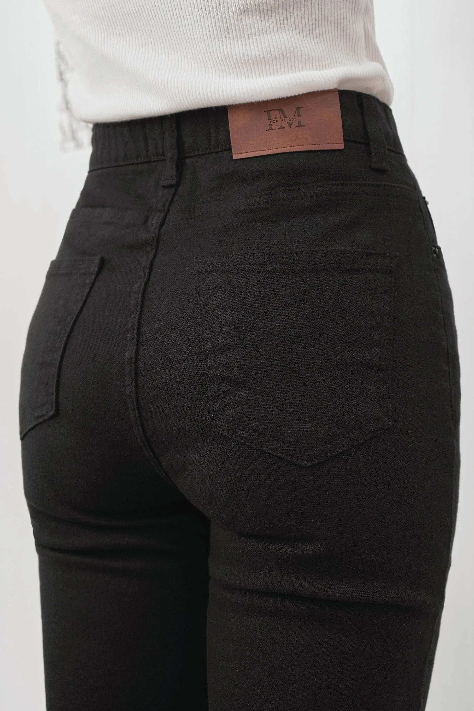 Jeannette Jeans, Black