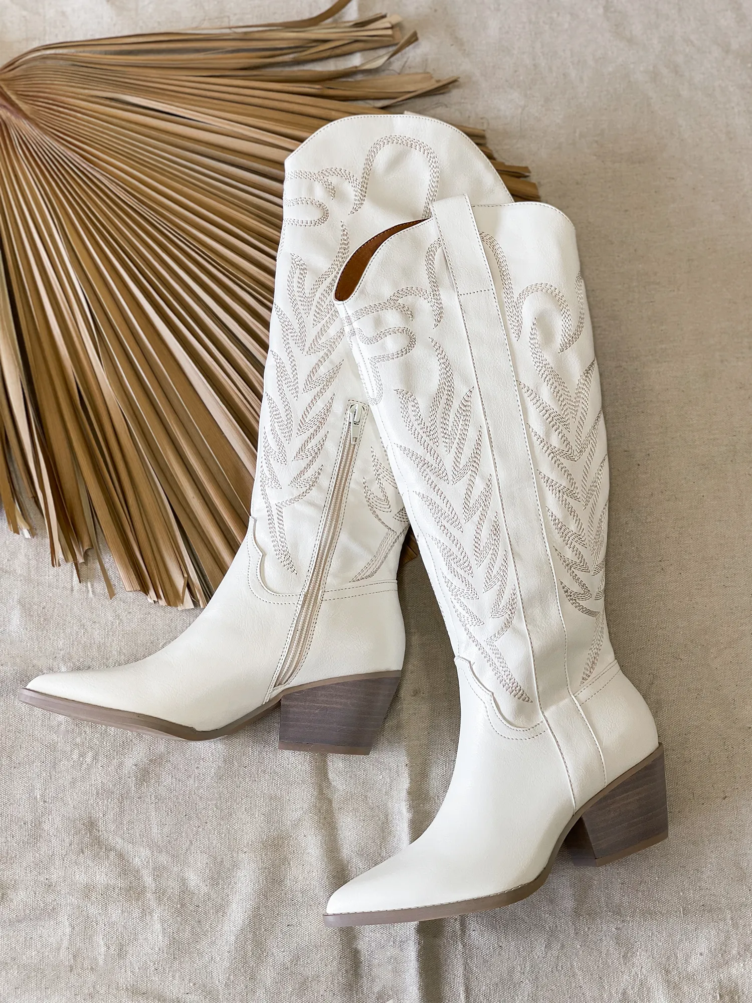 Samara Cowgirl Boot in White