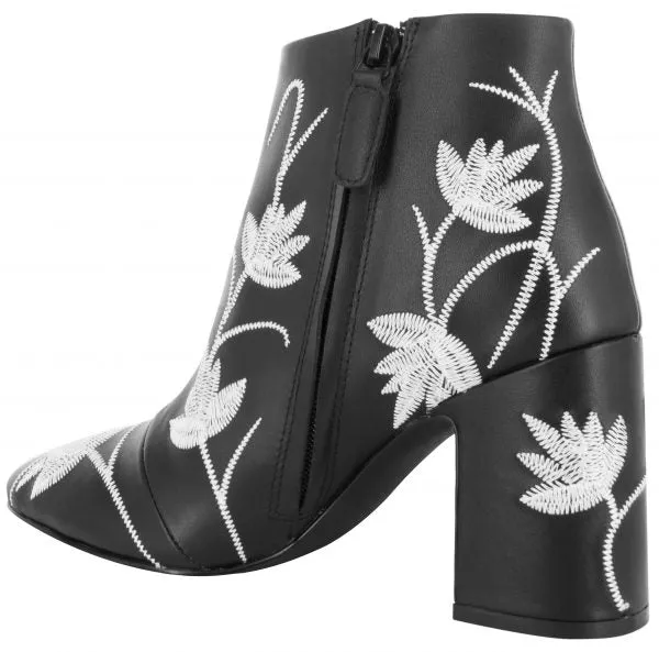 Senso Women's Julia I Calf Embroidered Chunky Heel Boot- BLACK